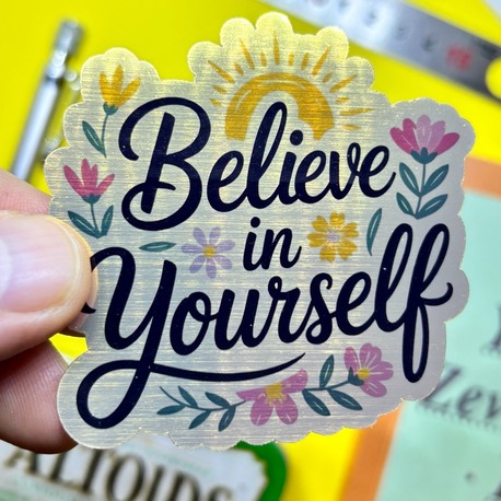 ✨ Believe in Yourself – Altın Metalik Sticker (8’li Paket / 6,5x6,6 cm) ✨