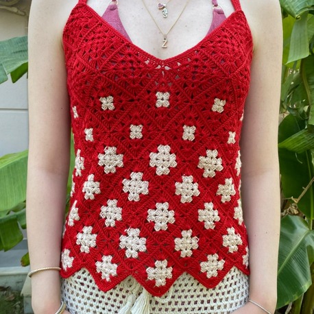 Çiçek Motifli Kırmızı Crochet Bluz
