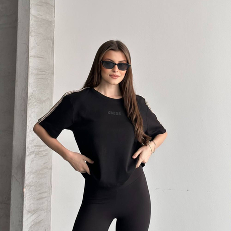 Şerit detay tshirt