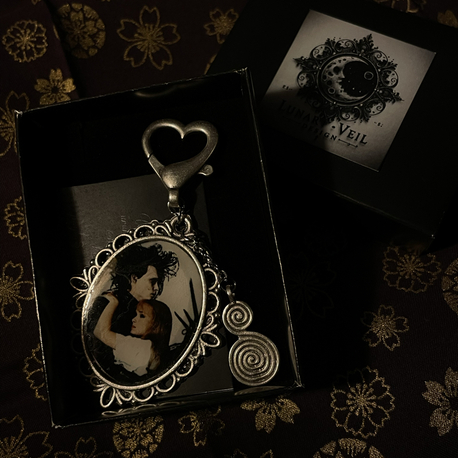 edward scissorhands charm