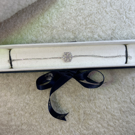 Kar tanesi bileklik