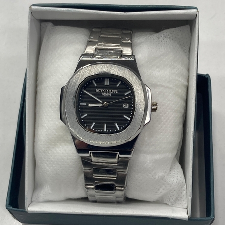 Patek Philippe Nautilus Steel Black Dial – Full Set Premium Kutu