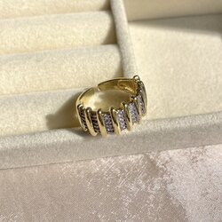 Çelik Gold Bombeli Taşlı Yüzük
