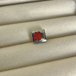 Çelik Gül Charm