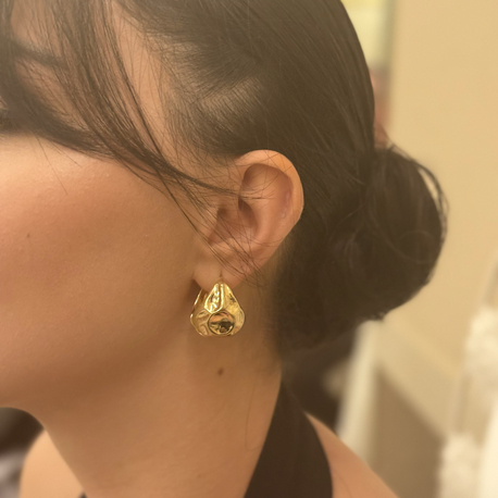 Mng Tasarım Gold Küpe