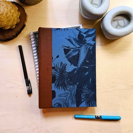 Mavi Çiçekli - Ciltli A5 Defter