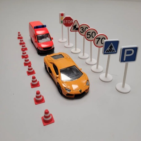 Hotwheels Trafik İşaretleri (16 adet)