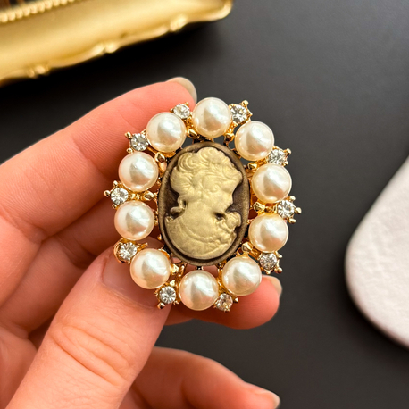 ‘CAMEO’ Vintage İnci Broş