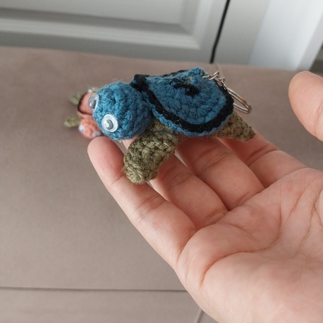 Amigurumi kaplumbağa anahtarlık 