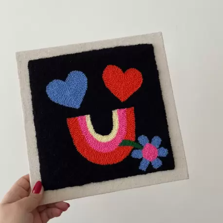Punch Nakış İşlemeli, MDF Kapama, Kalp Surat Çiçekli Desenli Duvar Panosu, 25x25