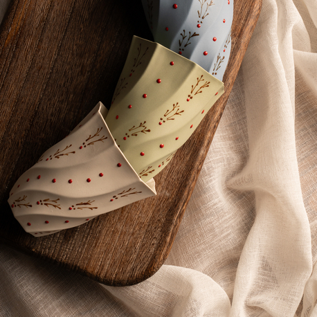 Porcelain cup / lila 