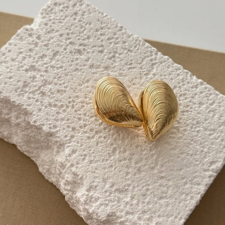 Gold renk midye küpe