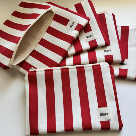 Kırmızı çizgiler clutch/organizer