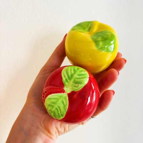 Ceramic Apples Salt and Pepper Shakers 