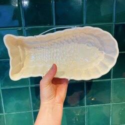 1940s Delft Porcelain Vintage Cake Mold