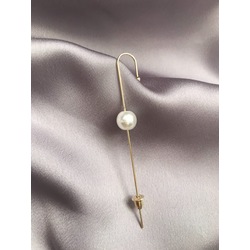 Ear hook 13
