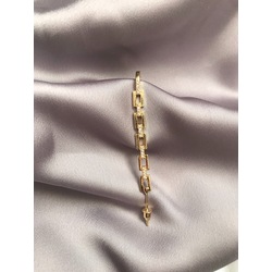 Ear hook 9