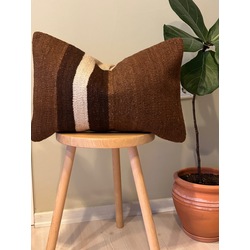 Kahverengi Kilim Kırlent