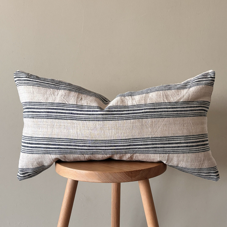Mavi çizgili vintage keten kırlent