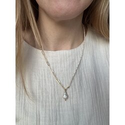 Barogue Pearl Necklace 