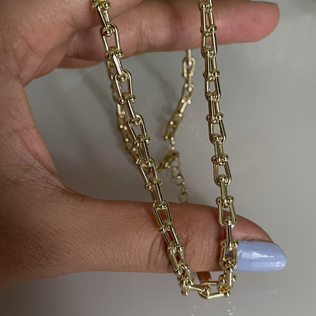Cm marka model kolye 
