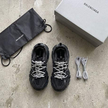 BALENCIAGA İTHAL TRACK