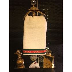 gucci white