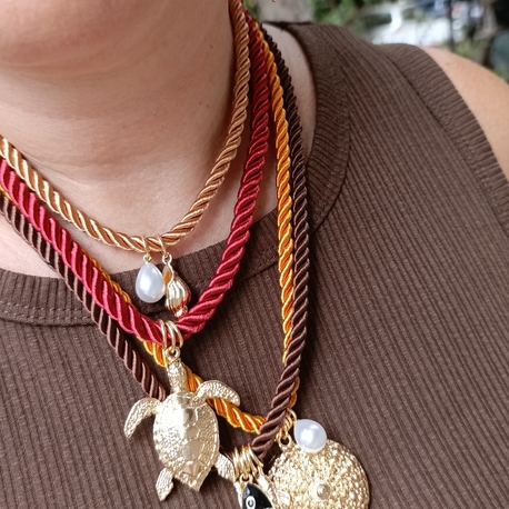 Marka Model Balıklı 4 Halat Kolye