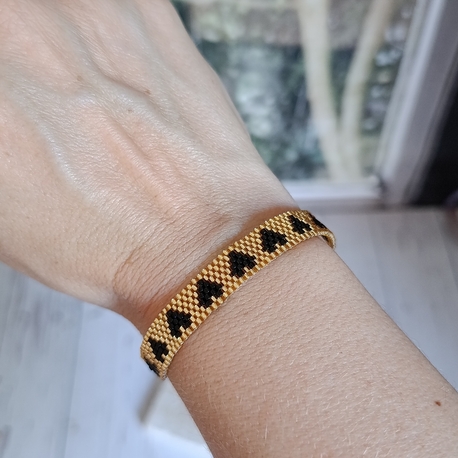 Gold Siyah Kalp Miyuki Bileklik