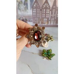 Kahverengi Taşlı Bronz Broş