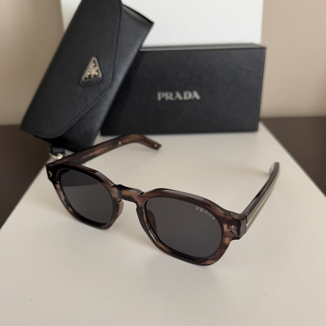 PRADA VIP 3490
