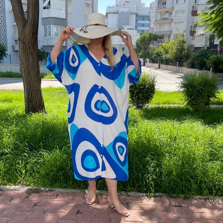 Beyaz Nazar Boncuklu Büyük Beden Viskon Gömlek Elbise