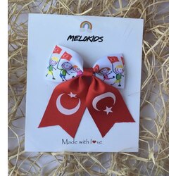 Çocuklu bayrak toka
