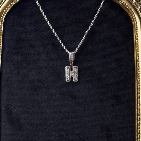 H harf kolye