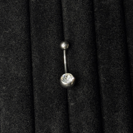 Göbek piercing