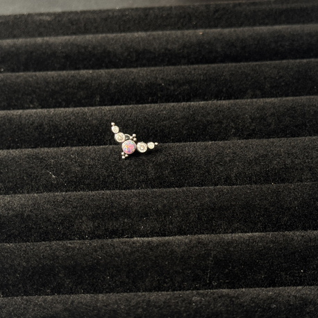 Opal titanyum piercing