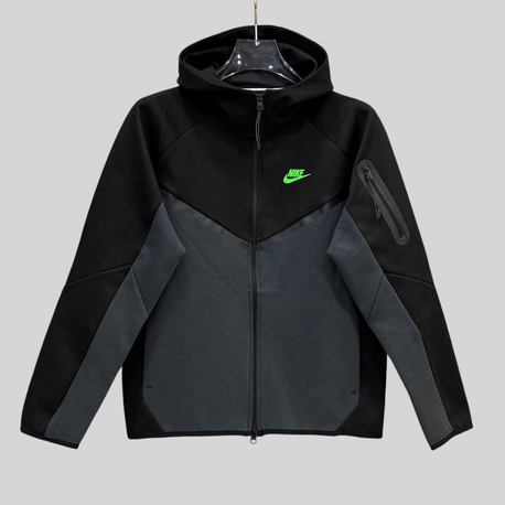 NIKE / Tech Fleece Windrunner - 4th Gen.