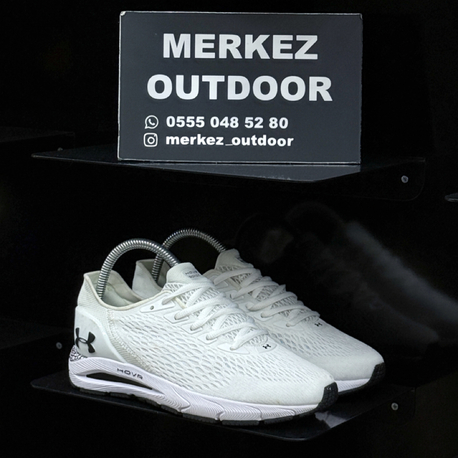 UNDER ARMOUR HOVR SONİC 3