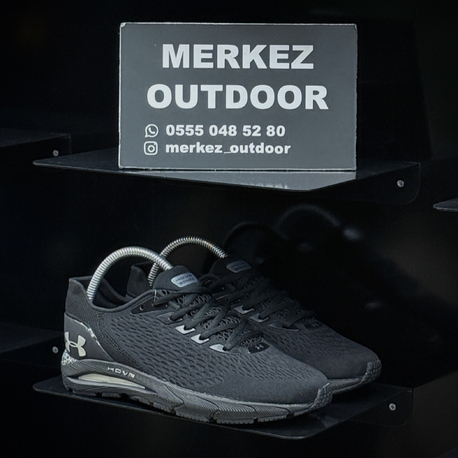 UNDER ARMOUR HOVR SONİC 3
