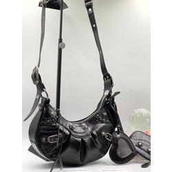 balenciaga le cagola small size