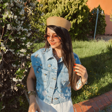 Tasarım taşlı denim yelek