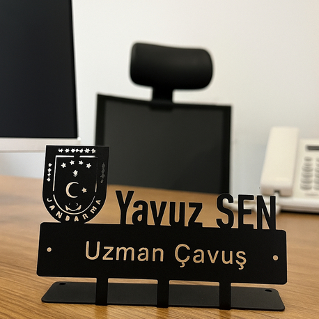 Askeri personel metal isimlik