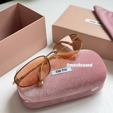 Miu Miu Gözlük 