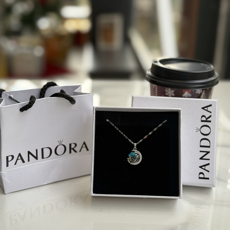Pandora Kutusunda gökyüzü kolye 