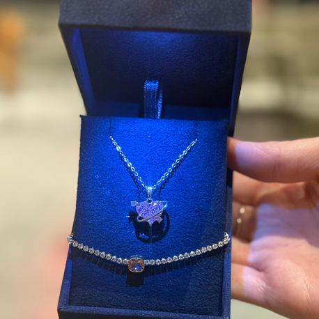 Diamond kutuda ikili set