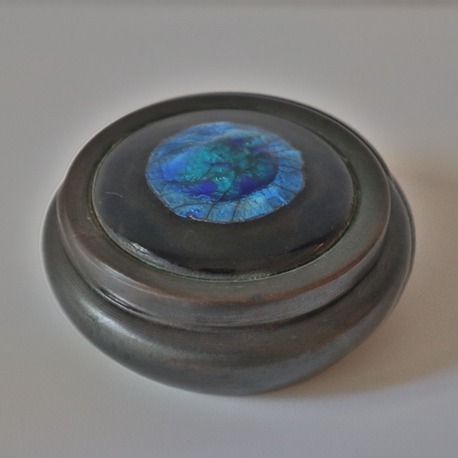 Forged Metal Kutu
