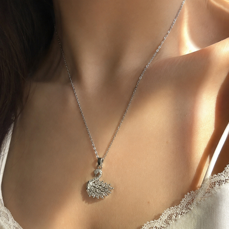 Swarovski Kuğu Kolye Model 1