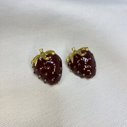 Strawberry Küpe