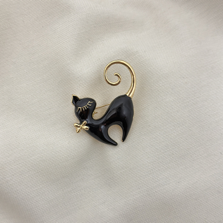 Black Cat Broş