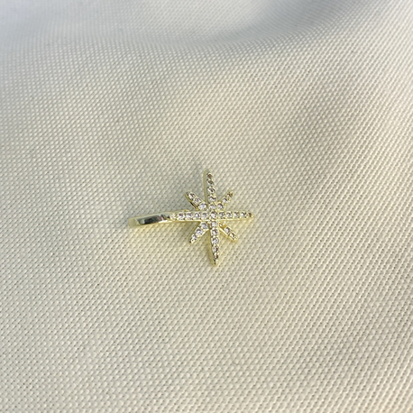 The Star Earcuff